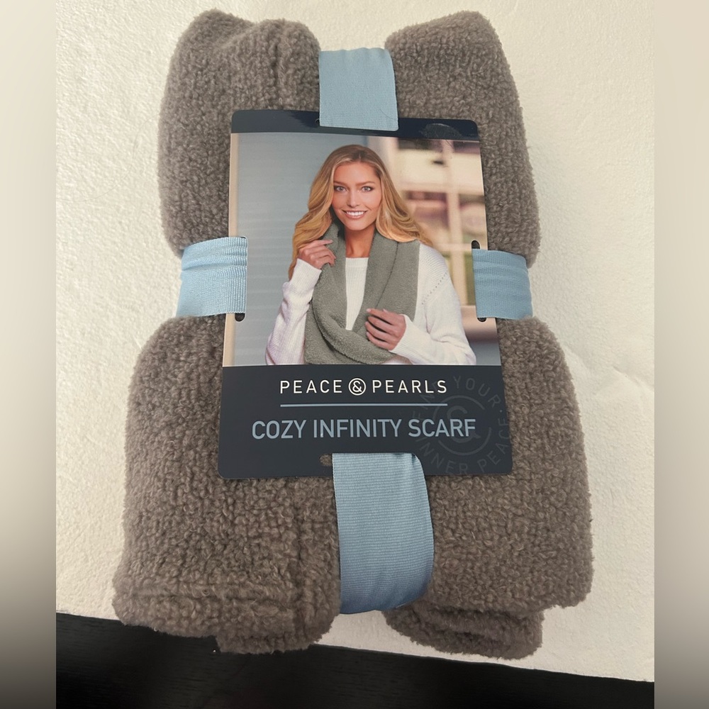 Peace & pearls NWT cozy infinity scarf gray